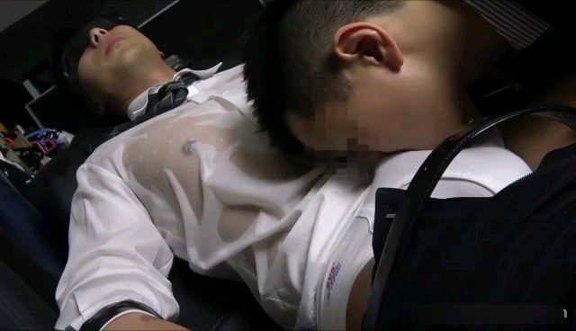正裝溼身優誘惑 2