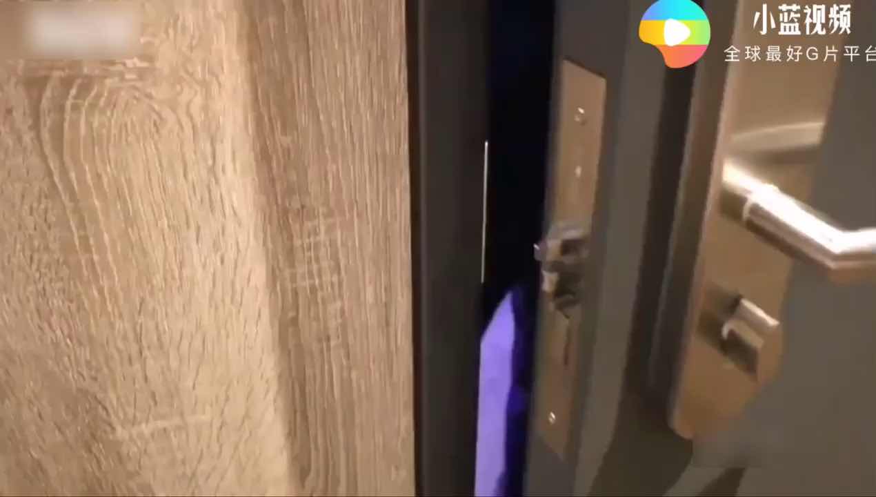 帶醉酒同事回家，忍不住，同事的好大(1)